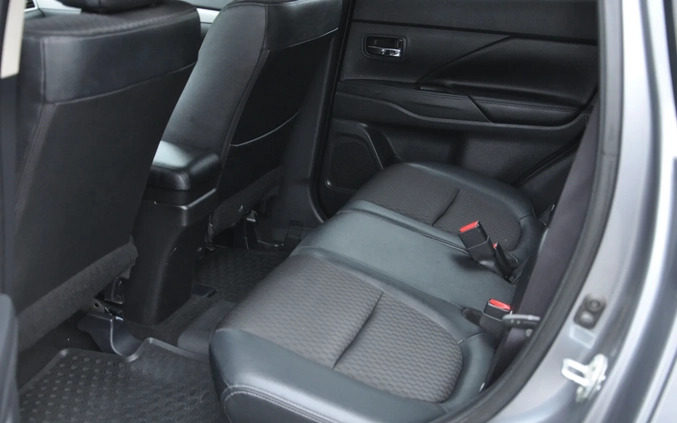 Mitsubishi Outlander cena 43900 przebieg: 381000, rok produkcji 2014 z Piotrków Kujawski małe 667